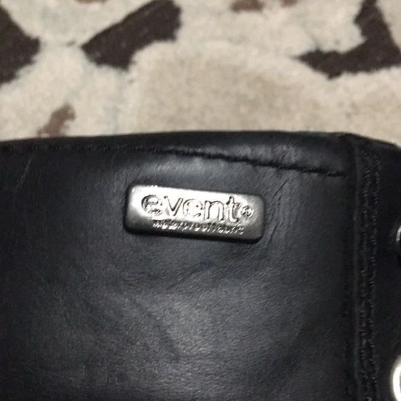 🛍HP🛍. Men’s Ugg Boots. - Picture 14 of 15